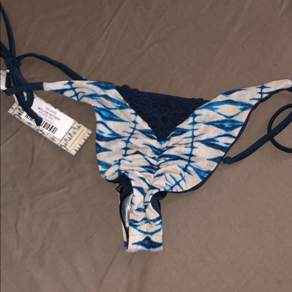 Frankie’s Harlow Bottoms